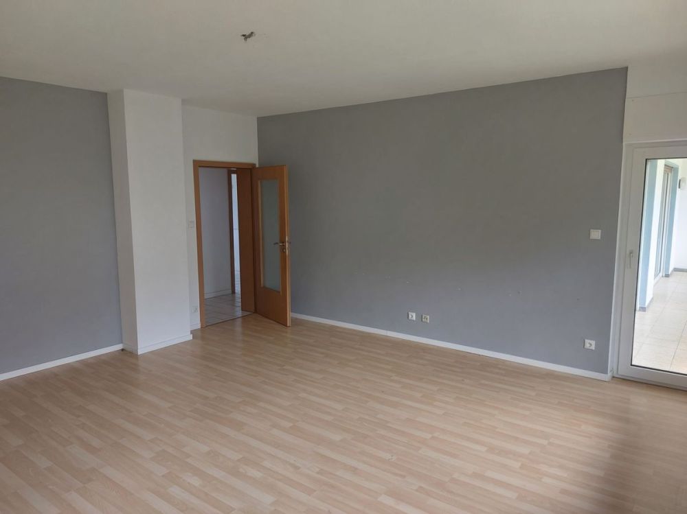 Wehrheim-Obernhain 2-FH in Top-Lage-Sanierung notwendig!