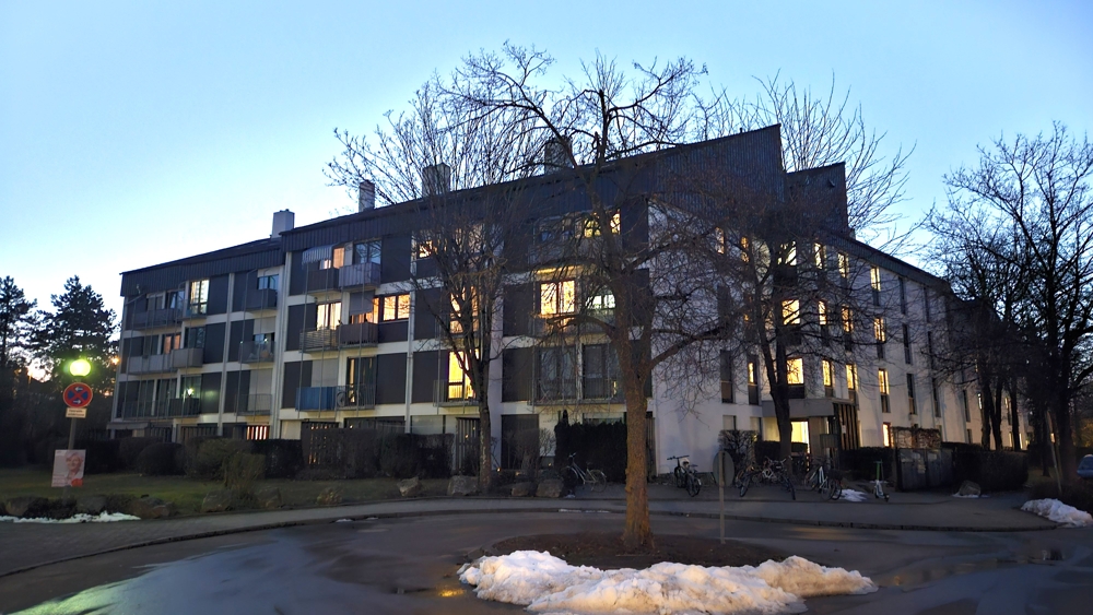 Haus Aussenansicht Seite