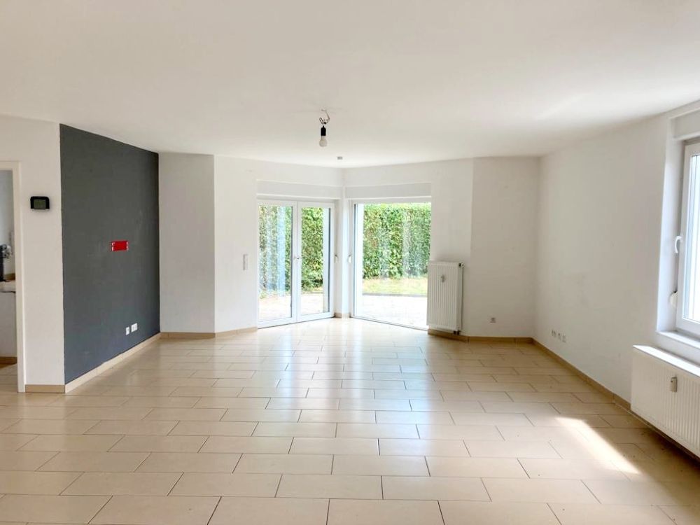 Zwei-/Dreifamilienhaus in Ortsrandlage von Kürten