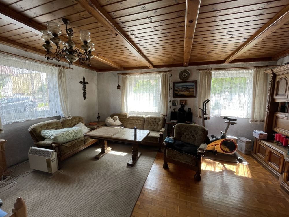 Gepflegte Hofstelle in Griesbach - dazugehörige Flächen auf Wunsch zu erwerben