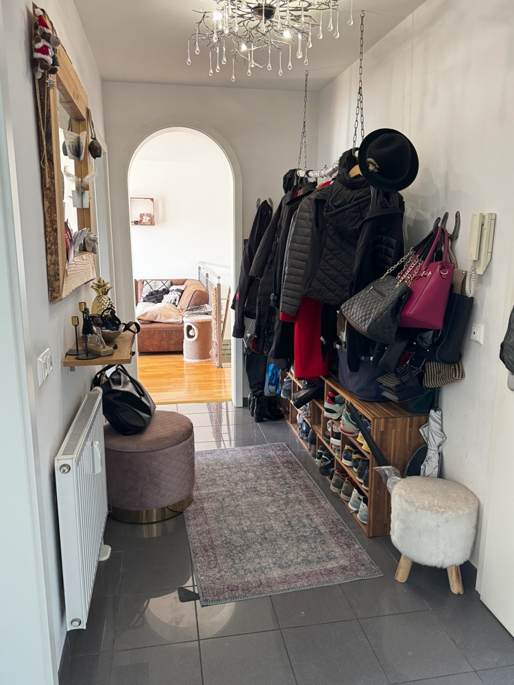 Gut geschnittene 2,5-Zimmer-Maisonettewohnung mit Hobbyraum
in ruhiger Toplage