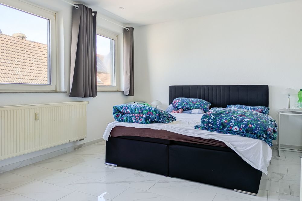 Ein- / Zwei-Familien-Haus in Erlenbach Mechenhard - interessant für Selbstnutzer & Kapitalanleger!