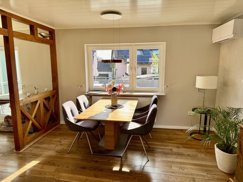 Wunderschönes Altstadthaus
zentral, idyllisch und mit außergewöhnlich viel Platz