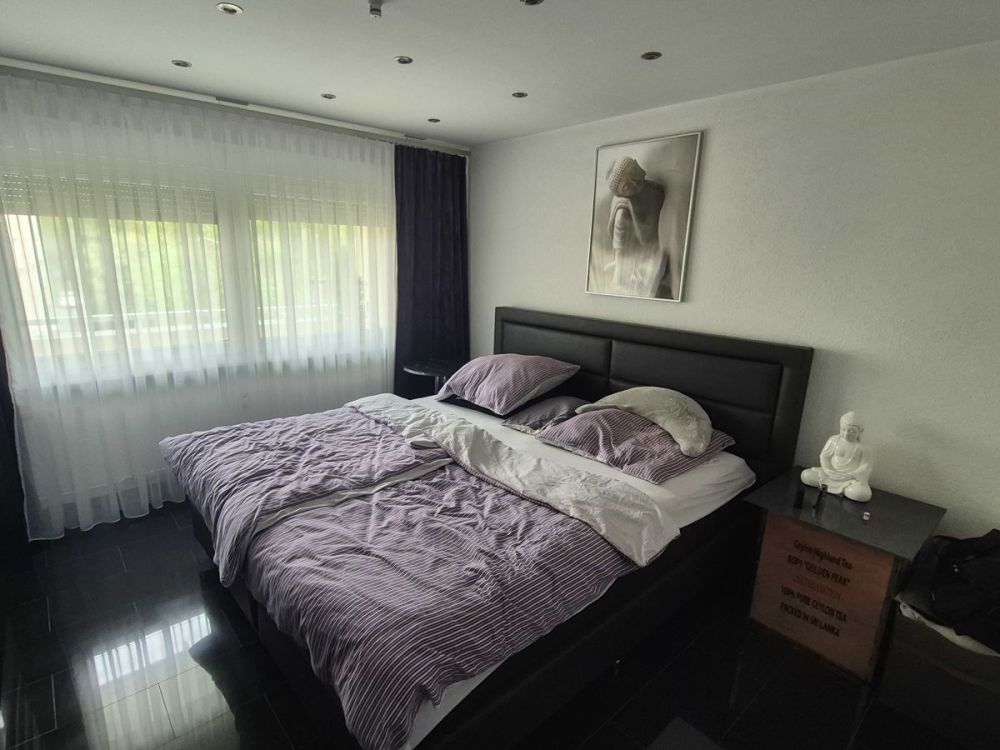 Top modernisierte 3-Zimmer-Wohnung mit Loggia