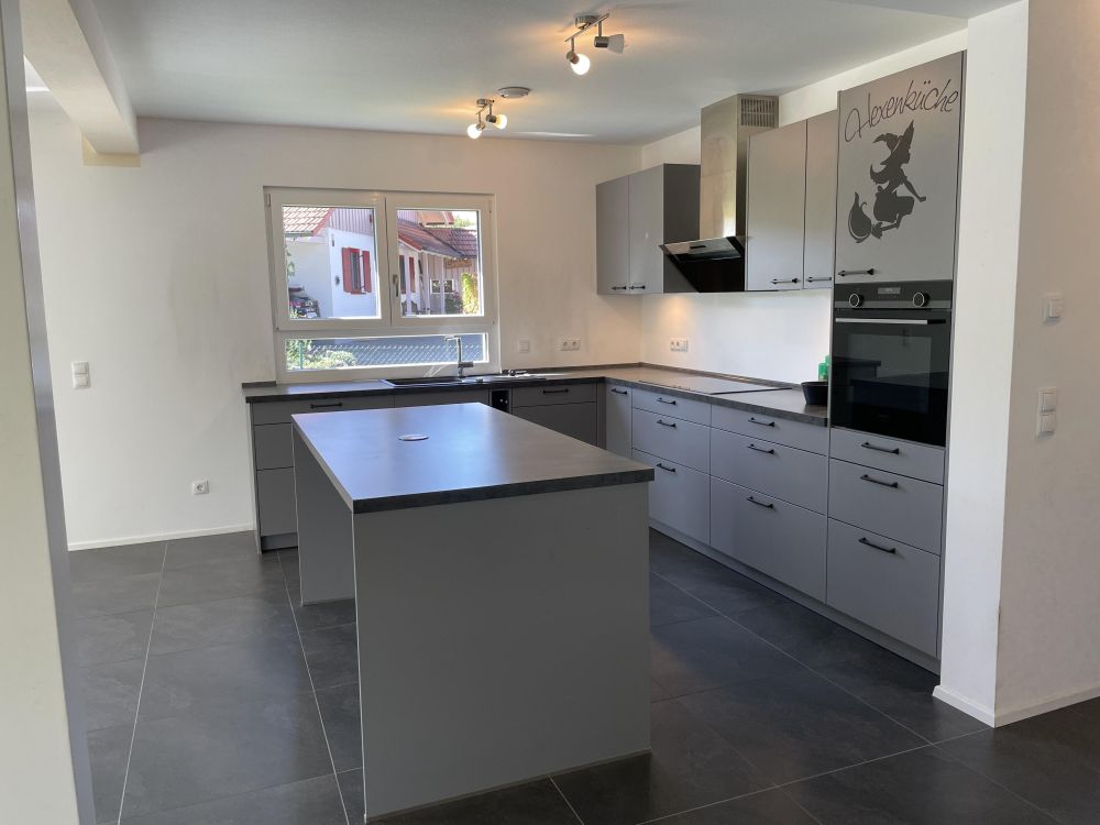 FREI: NEUWERTIGES MARKEN-FACHWERK-HAUS