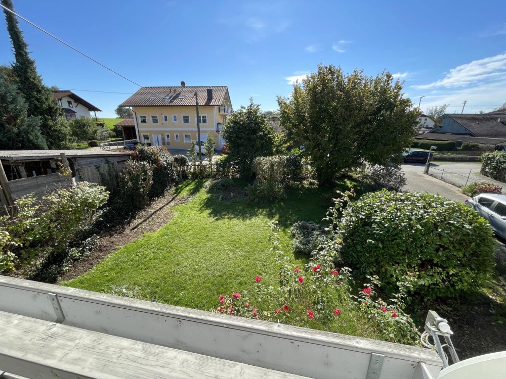 FLEXIBLES 2-FAMILIENHAUS IN ORTSRANDLAGE