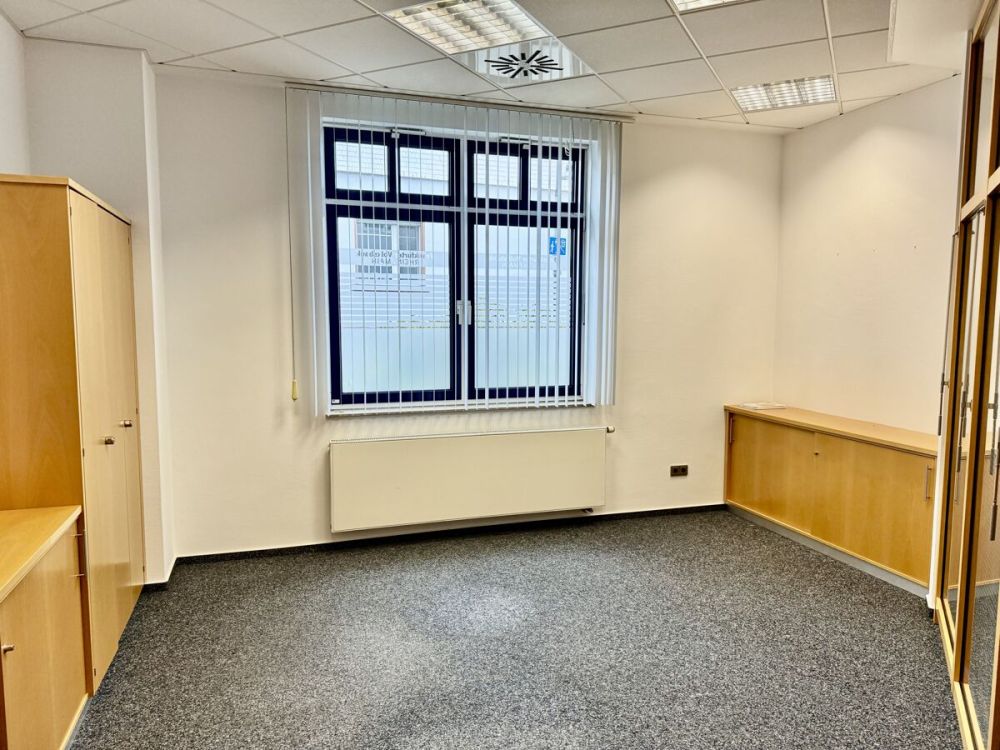 Ehemalige Bankfiliale mit Büroeinheit – 
zentral, gepflegt, flexibel nutzbar