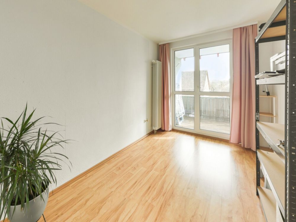 Sichere Kapitalanlage mit Mietpreissteigerungspotential in der Schlossstadt Schillingsfürst! (8)