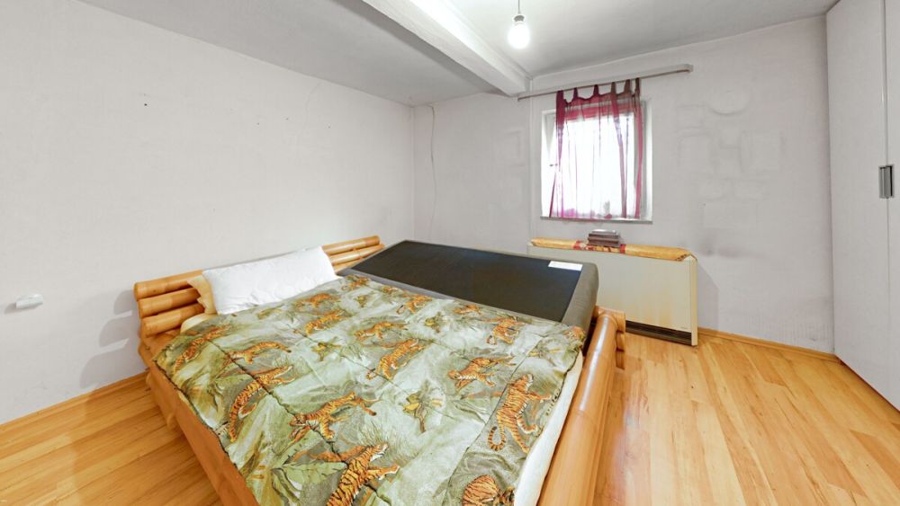 Für handwerklich Begabte - Ehemalige Hofstelle in Kleinhaslach-Dietenhofen (8)