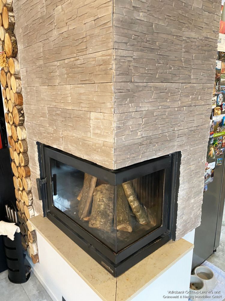 Doppelhaushälfte komplett sarniert!