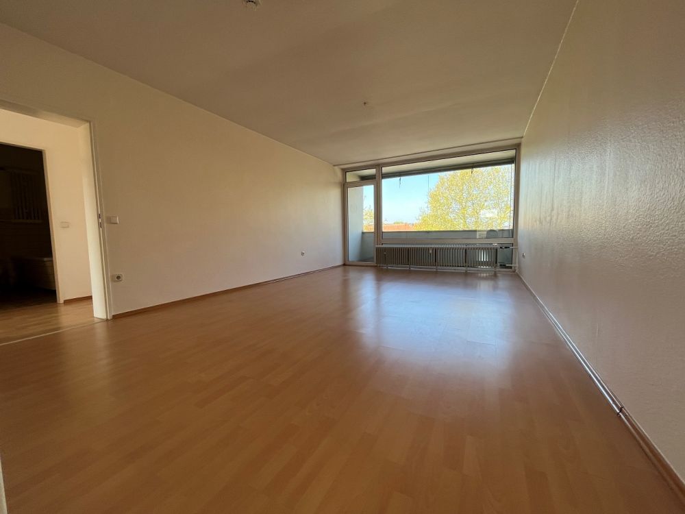 Dülken: 2-Zimmer Eigentumswohnung im 3. Obergeschoss mit Sonnenloggia ohne eigenen Stellplatz