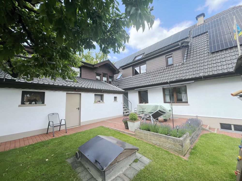 Ländliches Paradies: Einfamilienhaus mit großem Grundstück und vielseitigen Nutzungsmöglichkeiten! (8)