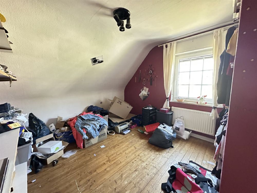 Einfamilienhaus mit schönem Eckgrundstück!