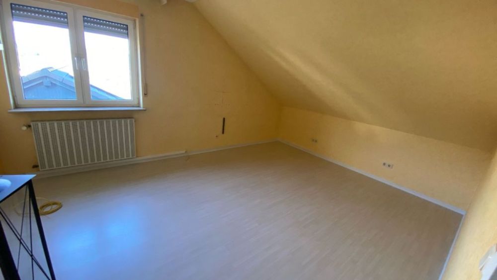 Einfamilienhaus mit Einliegerwohnung in ruhiger Ortslage