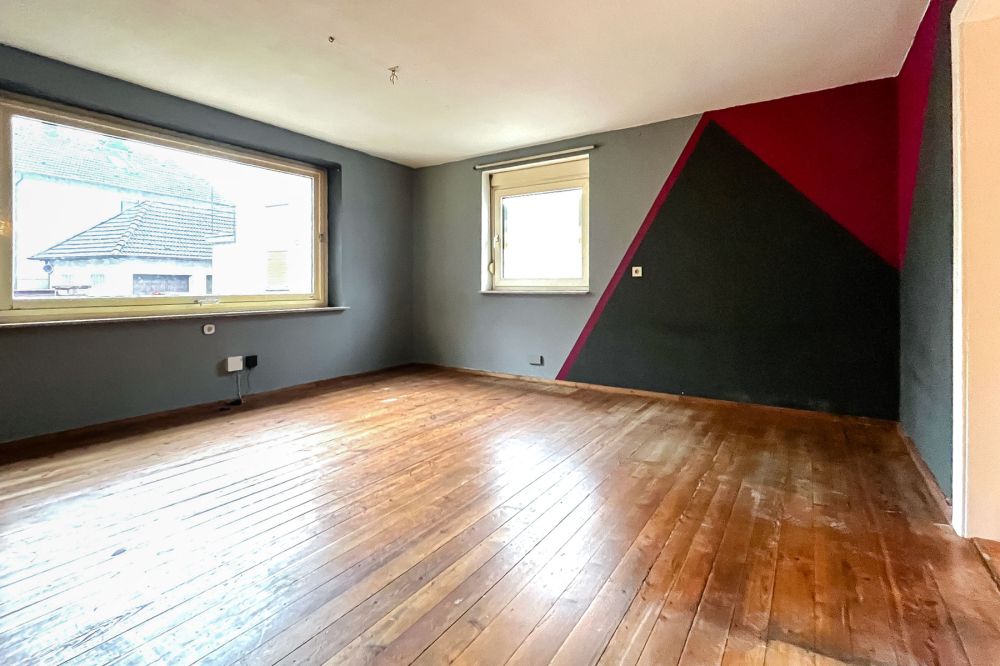 Großzügiges Wohnhaus in naturnaher Lage - ein Rohdiamant für kreative Gestalter