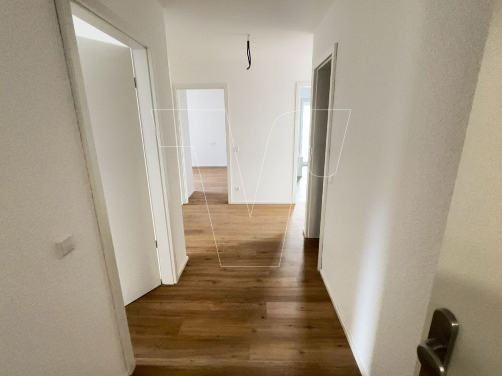 Schöne Familienwohnung mit überdachtem Balkon