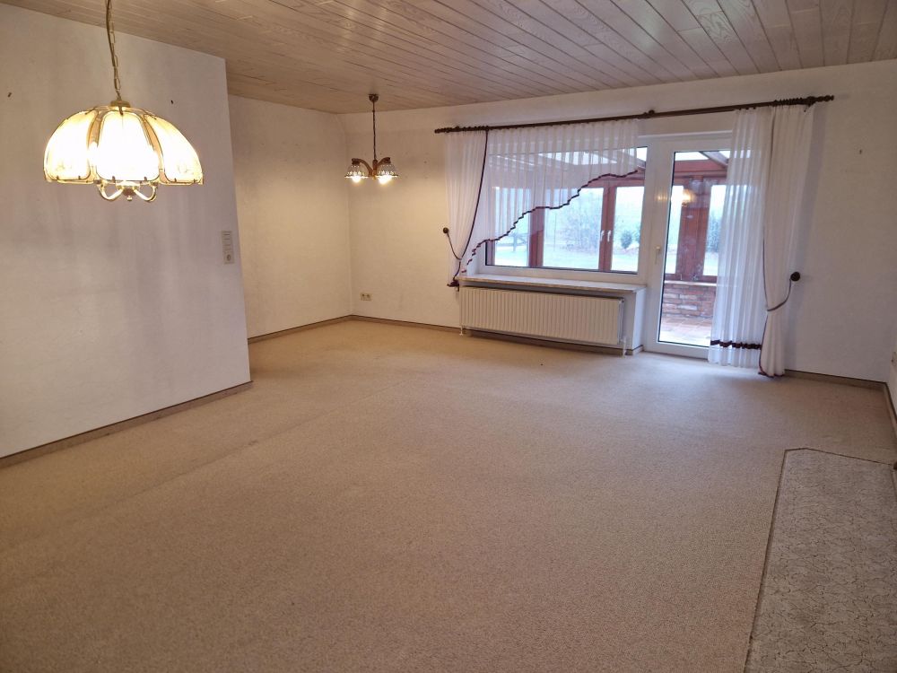 Charmantes Reetdachhaus sucht neue Bewohner für ein liebevolles Zuhause