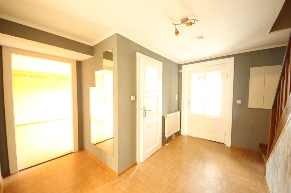 Flur Erdgeschoss (2)