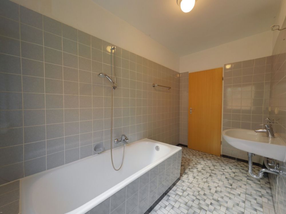 Mehrfamilienhaus in ruhiger Top-Wohnlage mit großem Renditepotential!