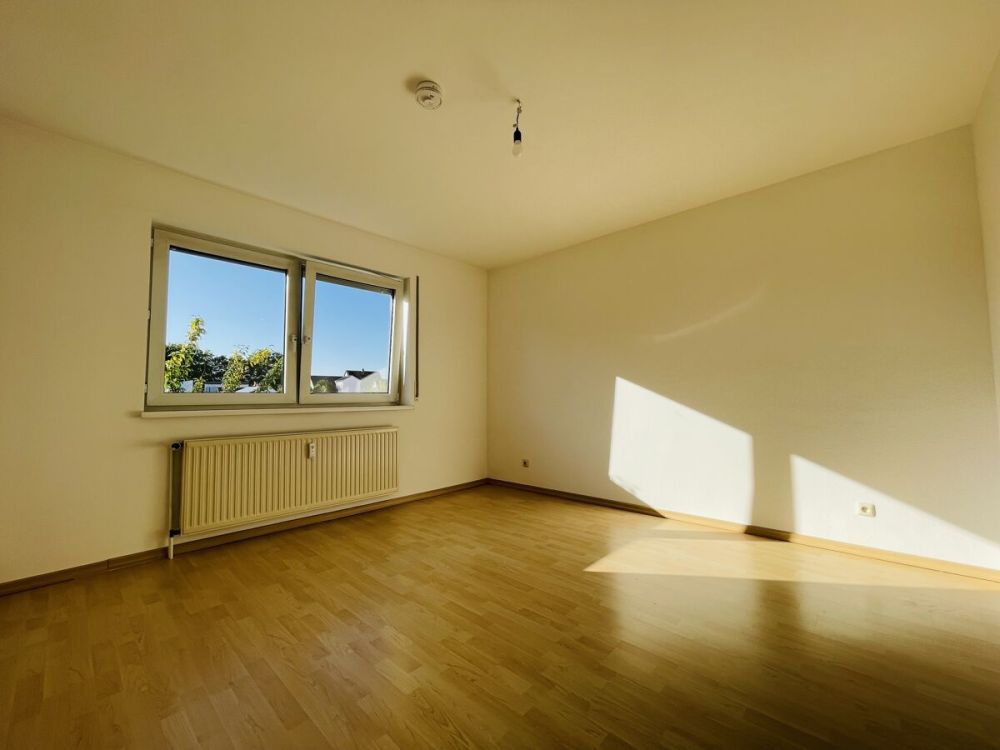 Schöne zwei Zimmer  Eigentumswohnung in Mörfelden-Walldorf - 1. Obergeschoss