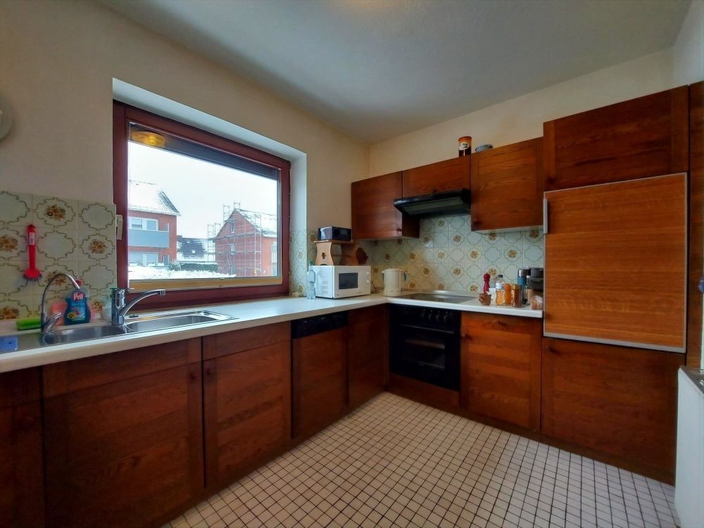 EG Küche mit EBK - Ansicht I