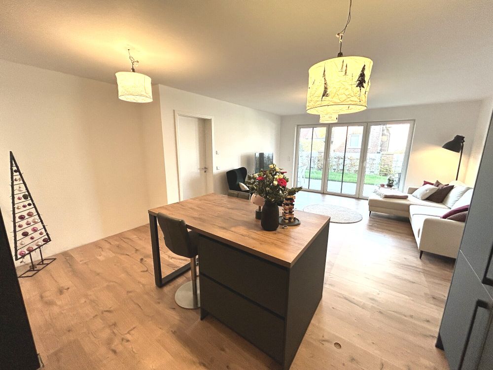 *Ein echter Hingucker*
Schicke Wohnung mit kleinem Garten in toller Lage von Neuenkirchen/St. Arnold