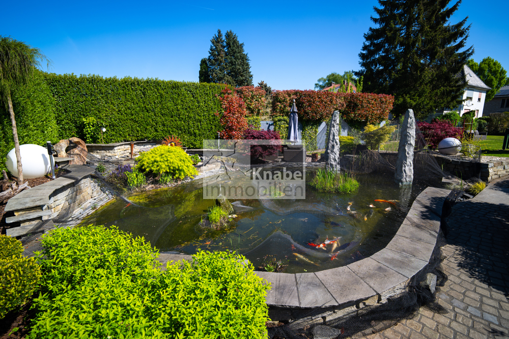 Sonnenverwöhnte Architektur trifft exklusiven Wohnkomfort!