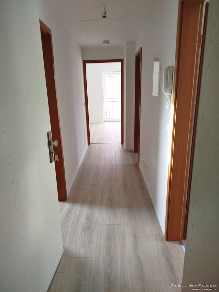 Schicke Dachgeschoss- Zweiraumwohnung in ruhiger Lage