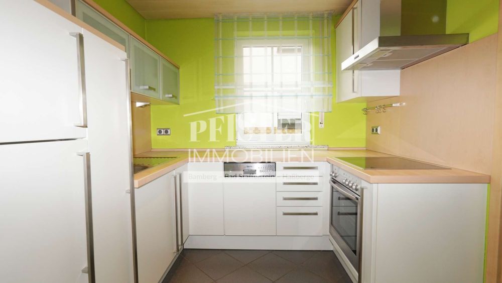 Zweifamilienhaus + Einliegerwohnung in zentraler Lage von Hallstadt