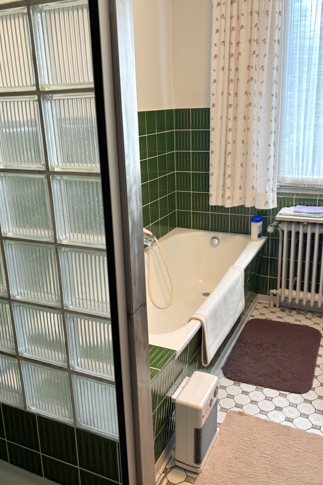 Modernisierung oder Neubau: Bungalow mit großzügigem Eckgrundstück in begehrter Lage in Bad Zw'ahn