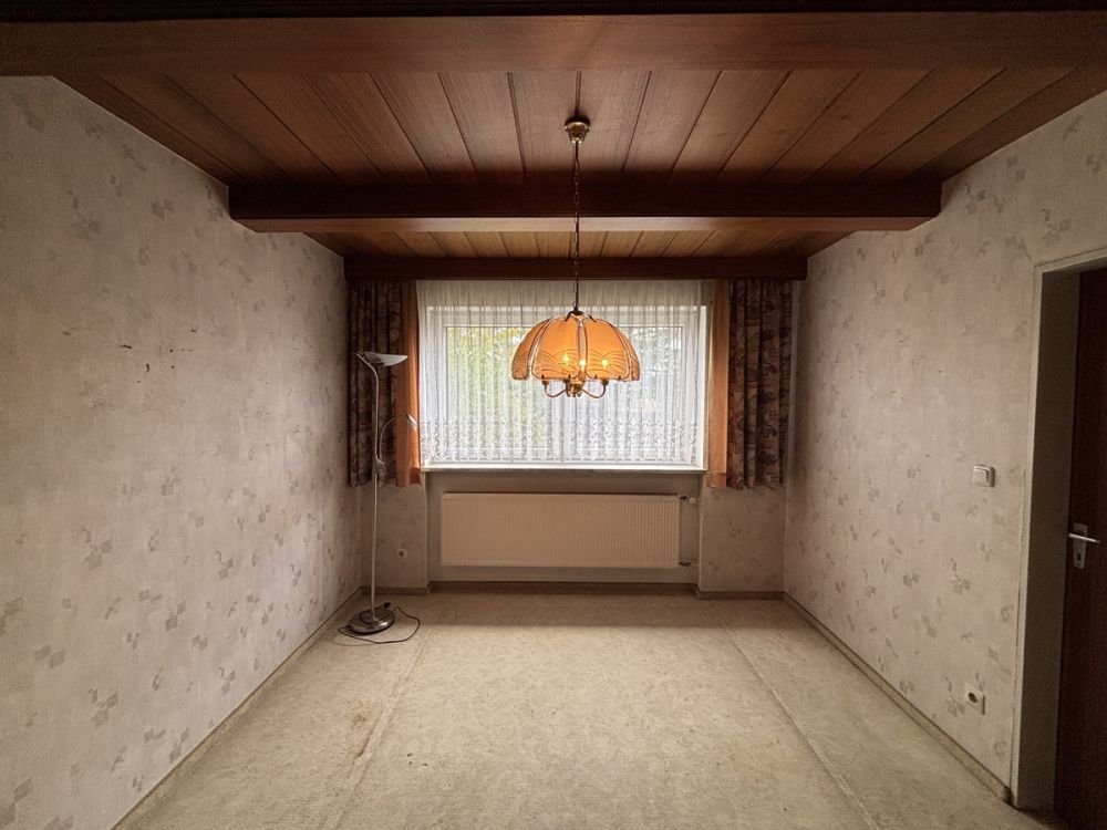 Geräumiges Familienhaus mit großem Garten - mit etwas Liebe zum Traumzuhause