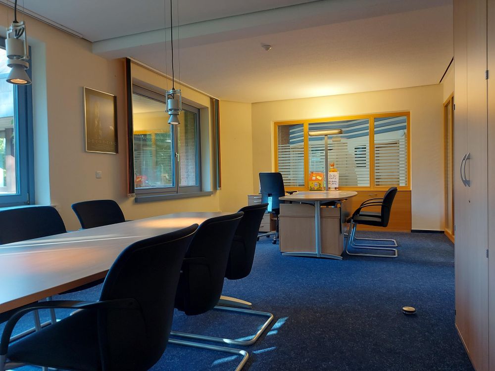 Büro Leitung