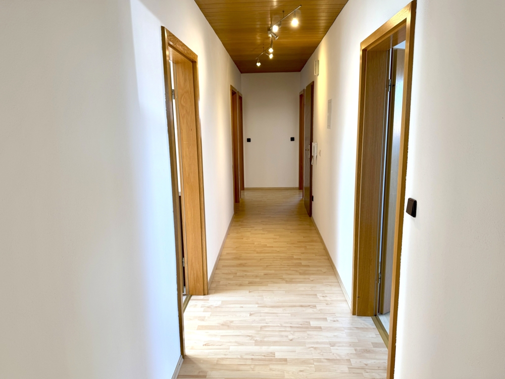 Helle 3,5-Zimmer-Dachgeschosswohnung mit schönem Balkon