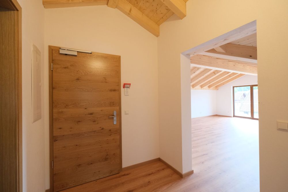 Erstbezug. Hochwertige Materialien. Lichtdurchflutet.