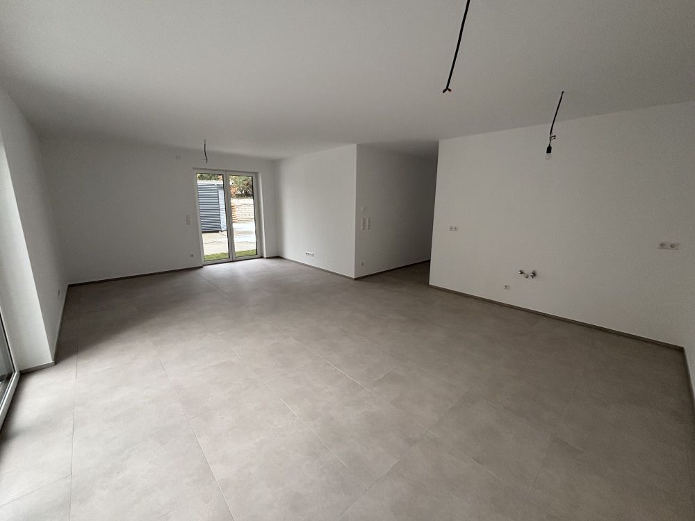 Mit Garten und 2 Stellplätzen!
hochwertige 3-Zimmer Mietwohnung
in zentraler Lage von Rheine! (8)