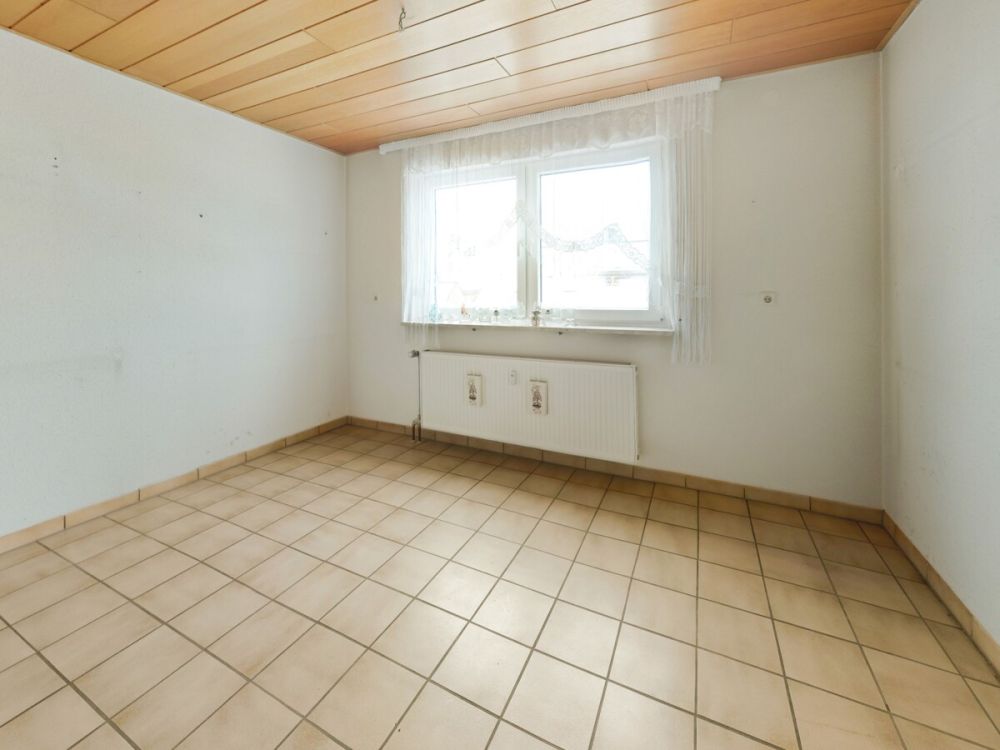 Selbst einziehen oder vermieten - schöne 3-Zimmer-Dachgeschoss-Wohnung in Dietenhofen (8)