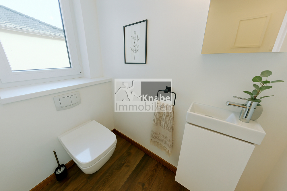 Modern und smart wohnen – mit herrlicher Aussicht und Ausbaureserve!