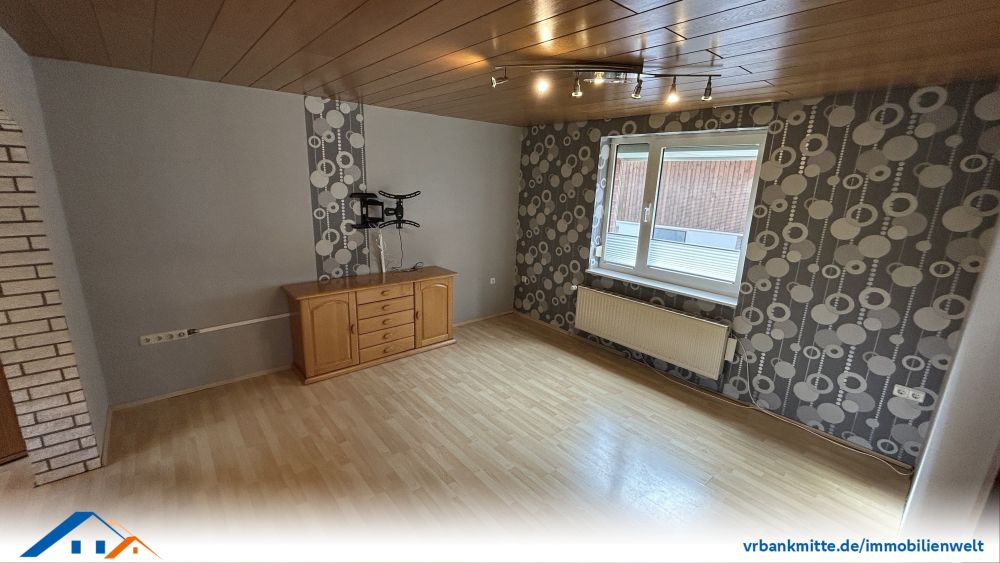 Charmante Doppelhaushälfte mit Potenzial – ruhiges Wohnen auf 3 Ebenen