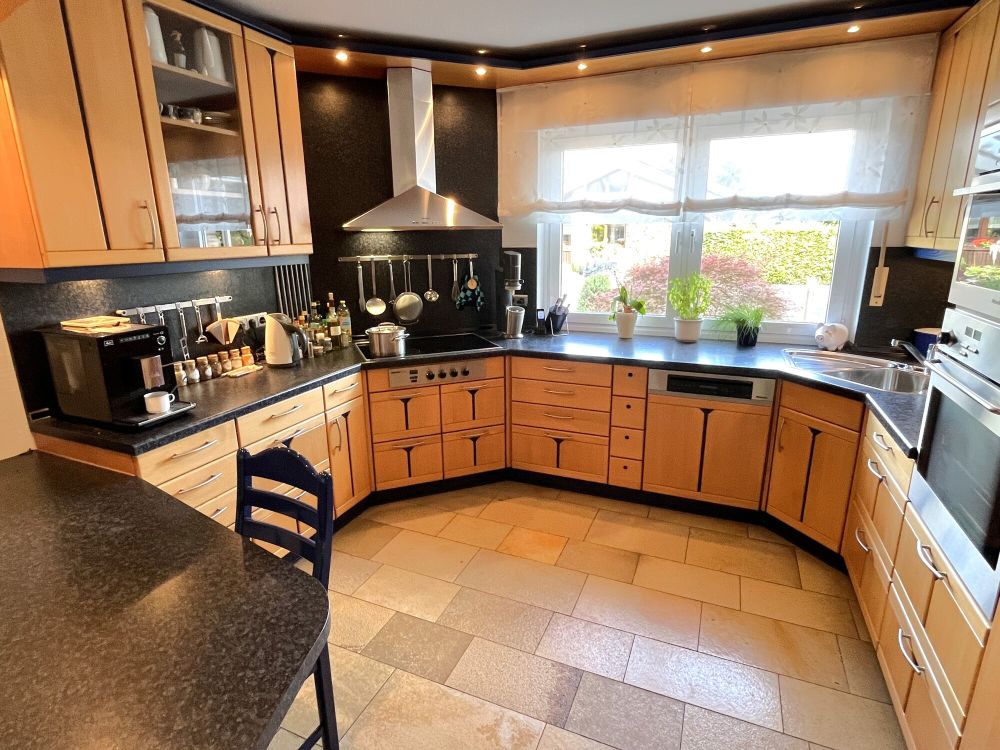 Heimkommen & Wohlfühlen in beliebter Lage von Burgsteinfurt!
Großes Einfamilienhaus mit tollen Extras