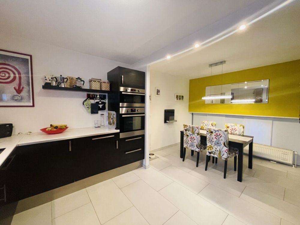 Küche m. Essbereich