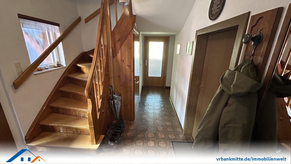 Charmantes Wohnhaus mit großzügigem Grundstück und vielseitiger Scheune