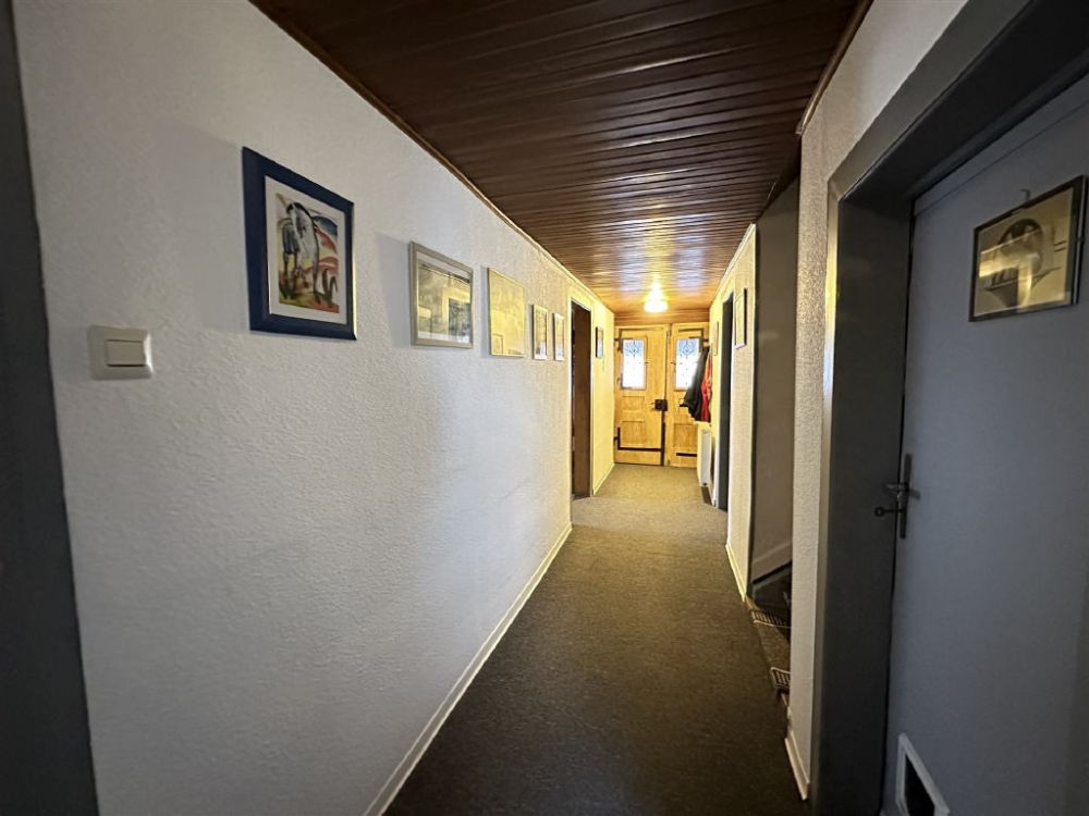 Einfamilienhaus mit Scheune und schönem Garten!