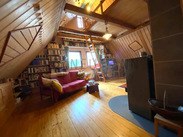 Mehrfamilienhaus mit Gewerbeeinheit (teilvermietet) und großem Garten