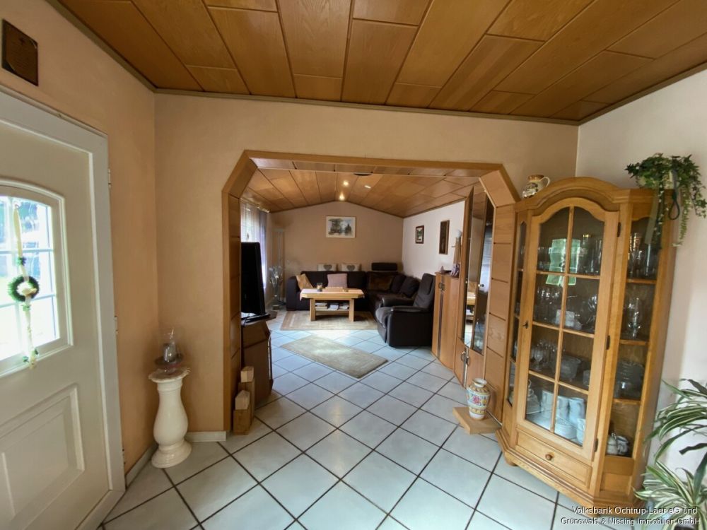 Beste Lage für die Familie mit viel Platz im Garten und im Haus!