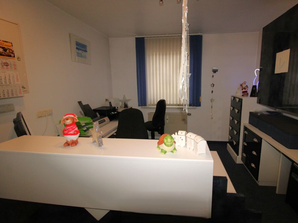 Ideal für Kapitalanleger - Vollvermietetes Wohn- und Geschäftshaus in Neuendettelsau (8)