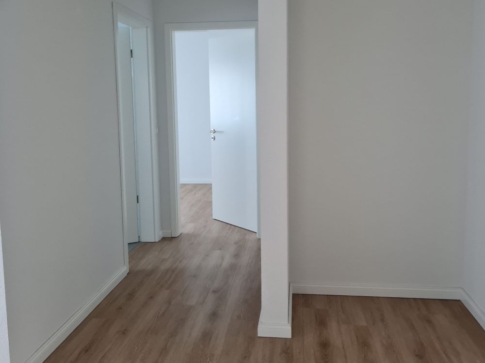 Flur mit Garderobe  ( Beispielbild )