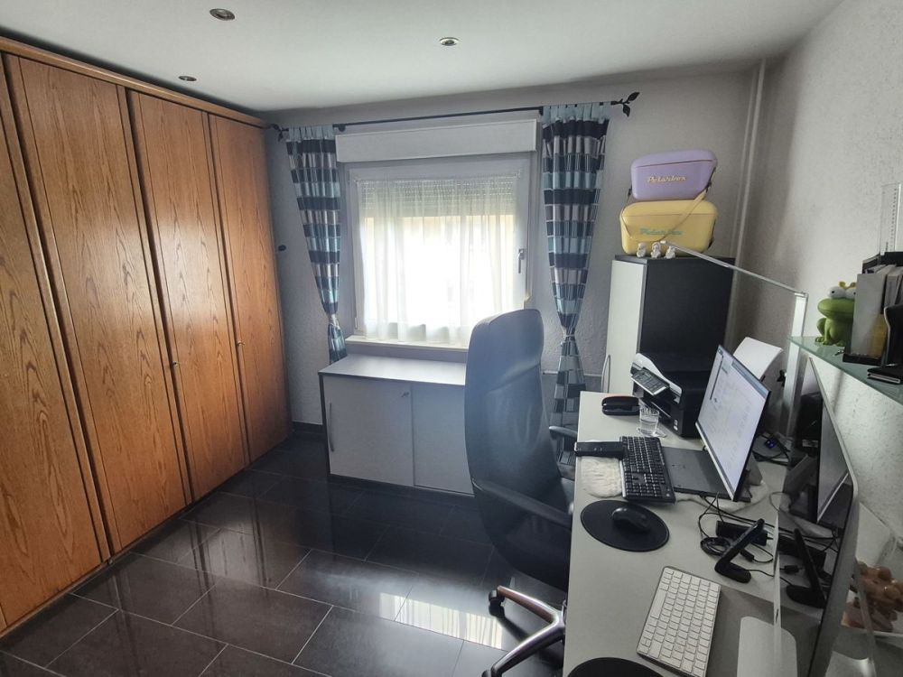 Top modernisierte 3-Zimmer-Wohnung mit Loggia