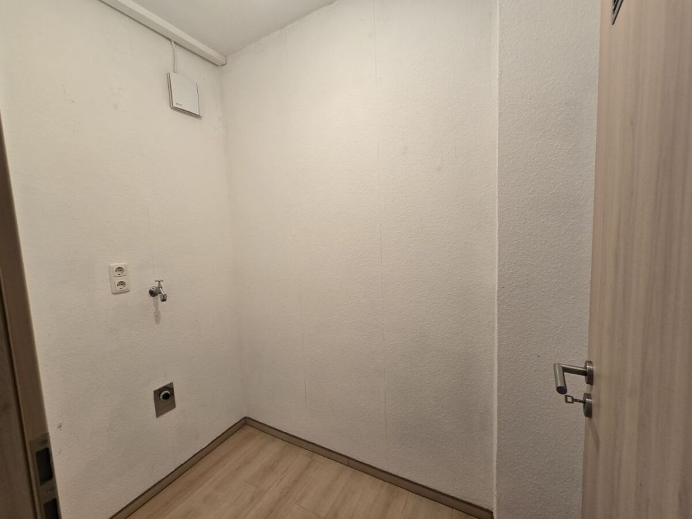 3-Zi.-Wohnung mit Balkon, 
Stellplatz und großzügigem Wohnbereich