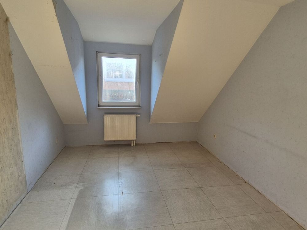 Ihr neuer Wohlfühlplatz unter dem Dach – mit Balkon und Raum für Ideen