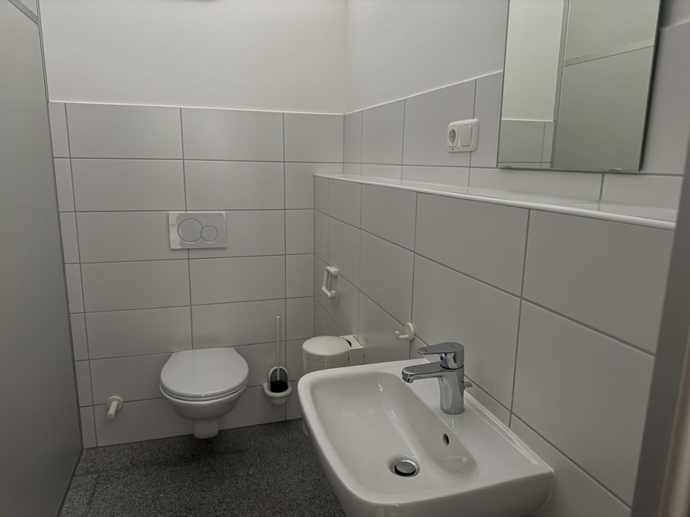 Gewerbeeinheit mit 3 Zimmern – 92,10 m² in Mitterteich zu vermieten! (8)